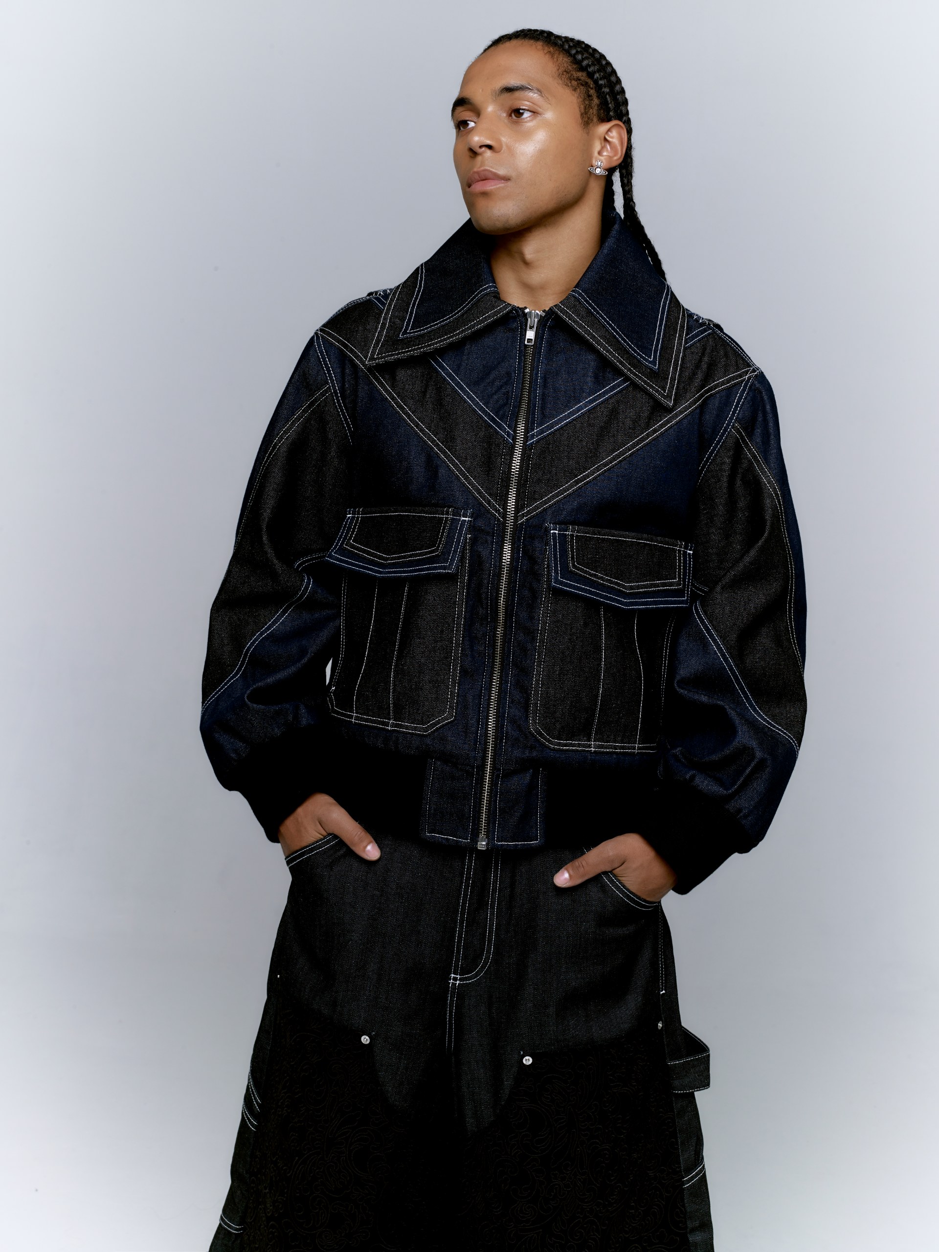 V BOMBER JACKET - The Warrior. View 4