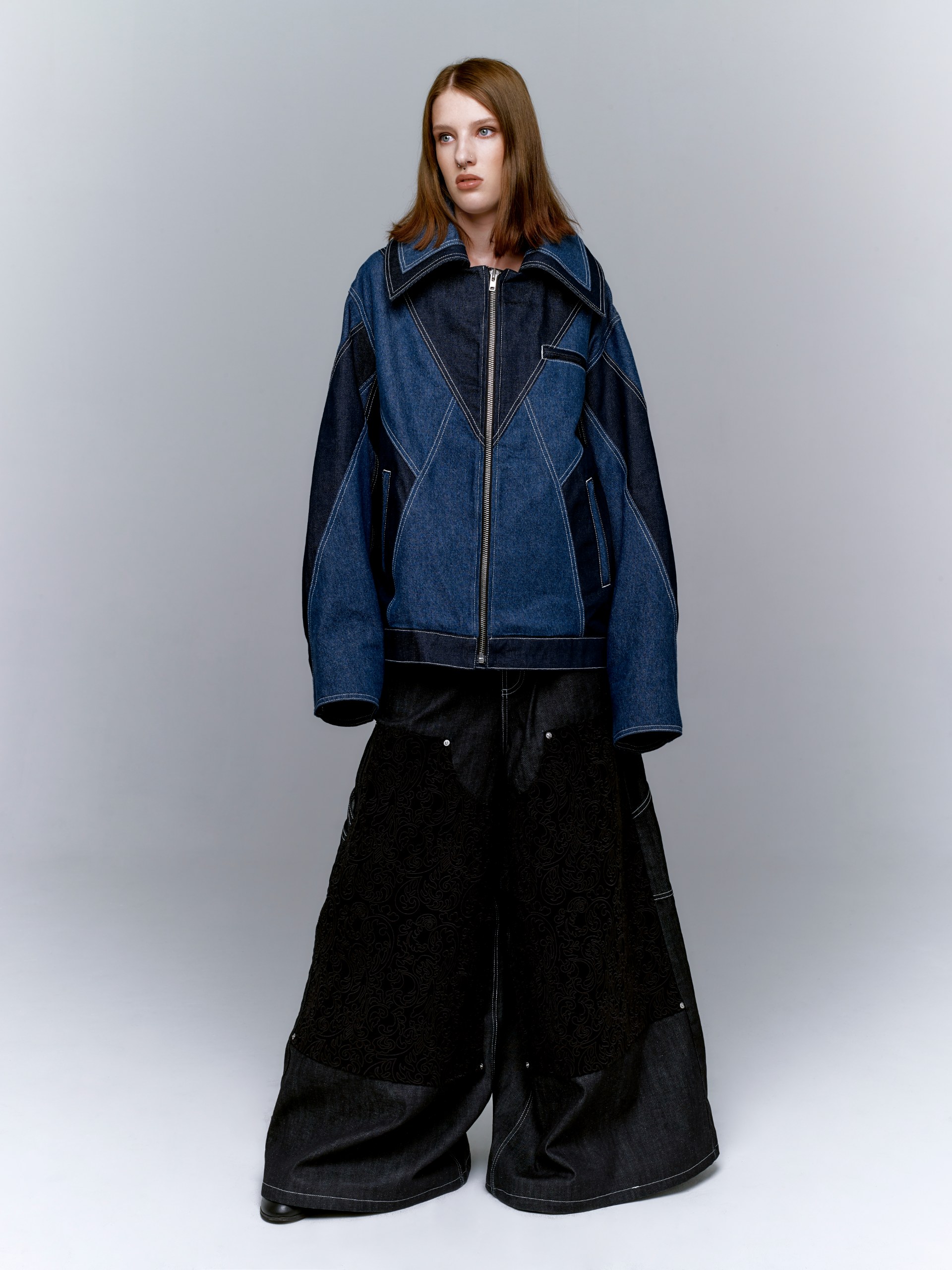 TWO-TONED V JACKET — The Aligned. View 3