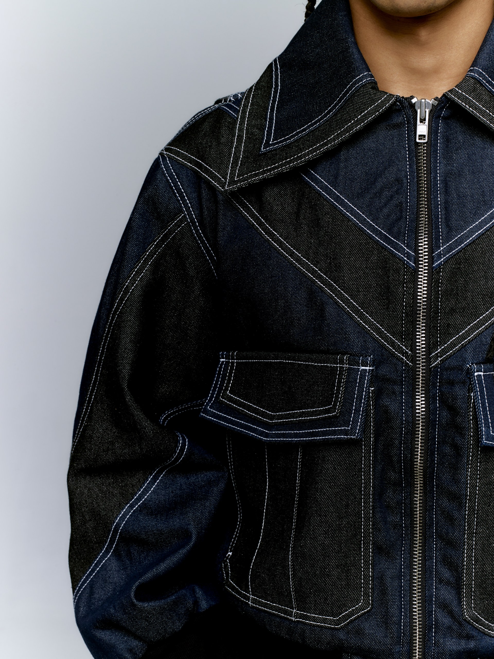 V BOMBER JACKET - The Warrior. View 6